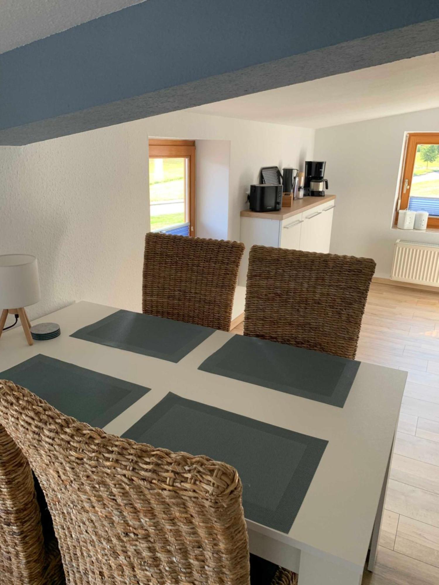 Ferienwohnung In Den Wiesen Albertshausen Exterior foto